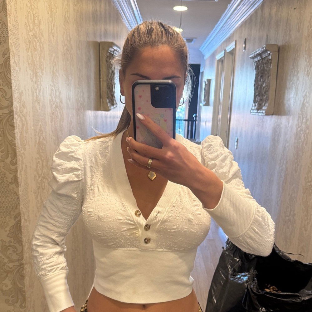 Elegant White Buttoned Crop Top